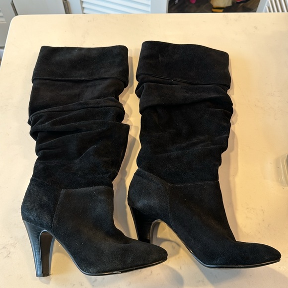 Nine West Black Heeled Boots - Picture 5 of 9